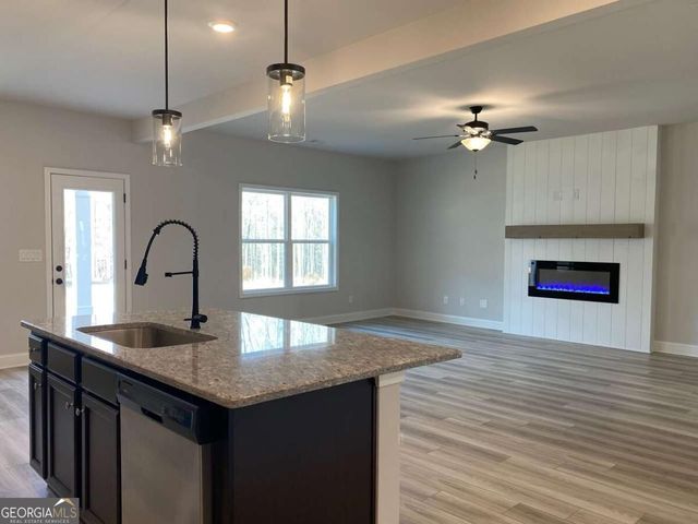 72 Station Overlook Drive, Auburn, GA 30011