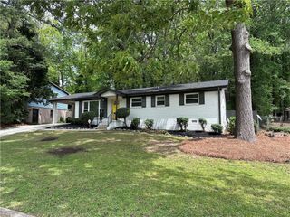 4396 Greenleaf Circle, Atlanta, GA 30331