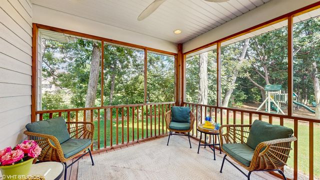 629 George Cohan Court, Crown Point, IN 46307