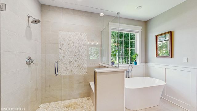 629 George Cohan Court, Crown Point, IN 46307