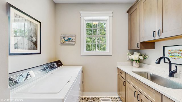 629 George Cohan Court, Crown Point, IN 46307