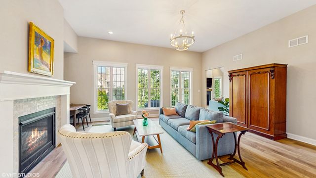629 George Cohan Court, Crown Point, IN 46307