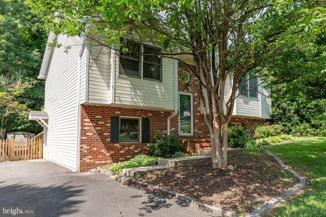 3116 BROWN HILL DR, Fredericksburg, VA 22408