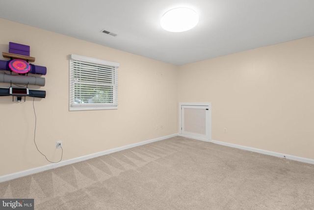 3116 BROWN HILL DR, Fredericksburg, VA 22408