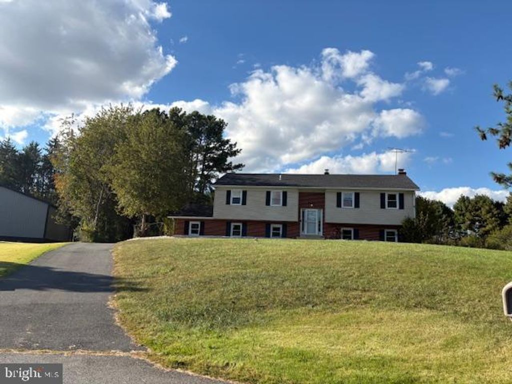 14 WHITE OAK DR, Middletown, DE 19709