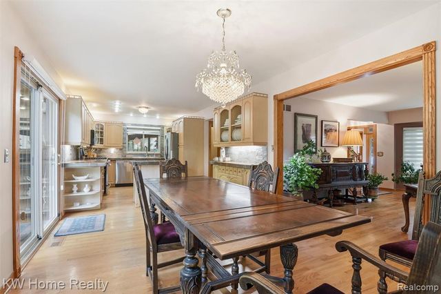 21435 Gill Road, Farmington Hills, MI 48335