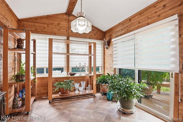 21435 Gill Road, Farmington Hills, MI 48335