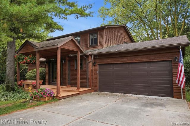 21435 Gill Road, Farmington Hills, MI 48335