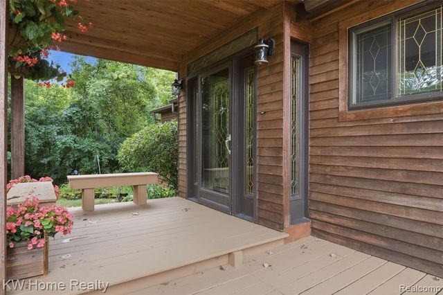 21435 Gill Road, Farmington Hills, MI 48335