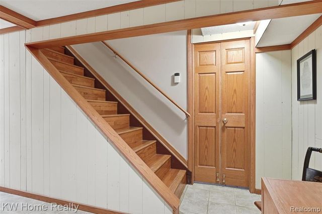 21435 Gill Road, Farmington Hills, MI 48335