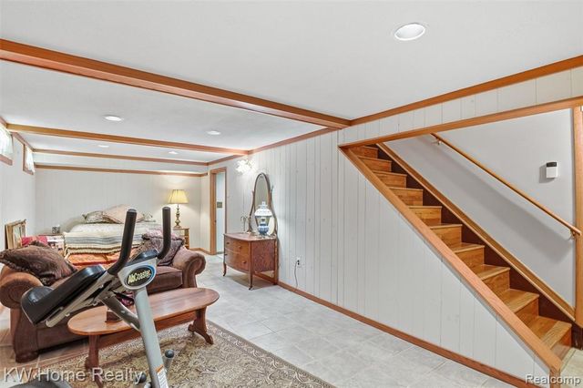 21435 Gill Road, Farmington Hills, MI 48335