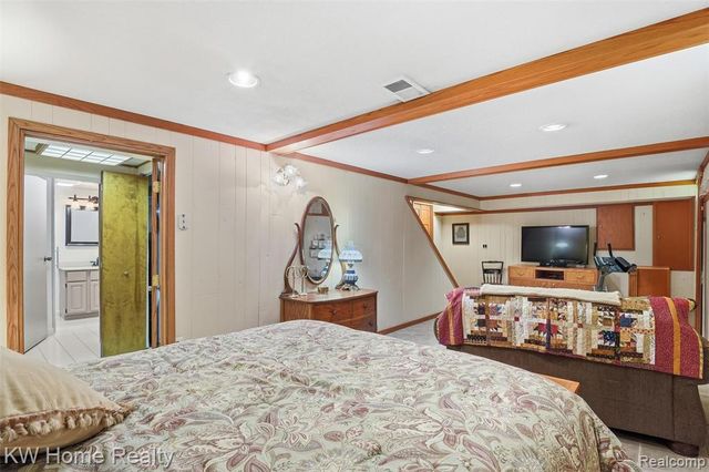 21435 Gill Road, Farmington Hills, MI 48335