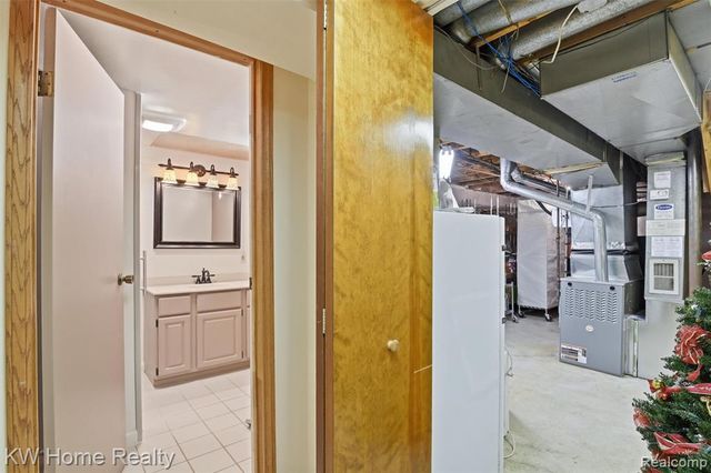 21435 Gill Road, Farmington Hills, MI 48335