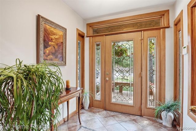 21435 Gill Road, Farmington Hills, MI 48335