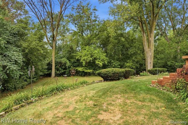 21435 Gill Road, Farmington Hills, MI 48335