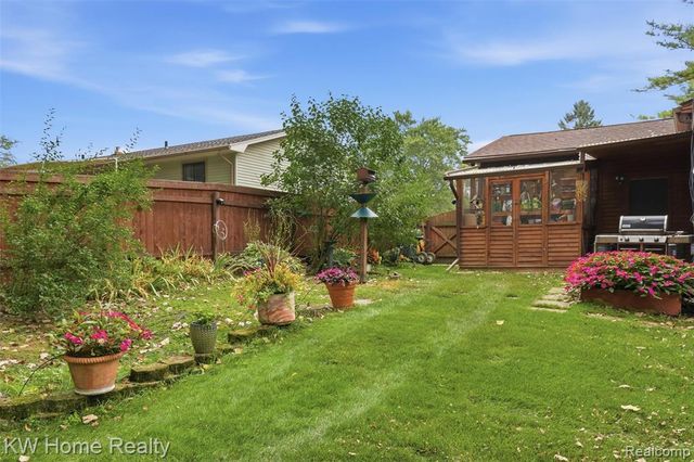 21435 Gill Road, Farmington Hills, MI 48335