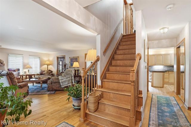 21435 Gill Road, Farmington Hills, MI 48335