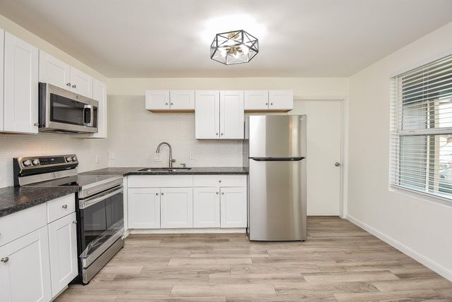 3710 Dreyfus Street, Houston, TX 77021
