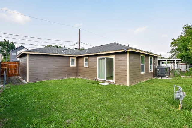 3710 Dreyfus Street, Houston, TX 77021