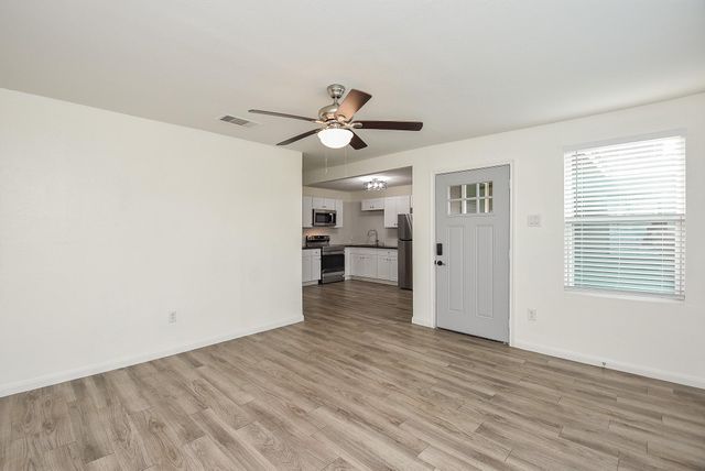 3710 Dreyfus Street, Houston, TX 77021