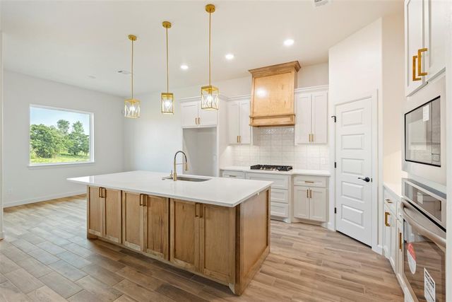 3000 Road Runner Court, Guthrie, OK 73044