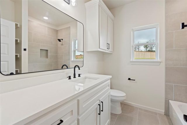 3000 Road Runner Court, Guthrie, OK 73044