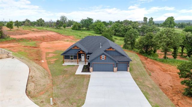 3000 Road Runner Court, Guthrie, OK 73044