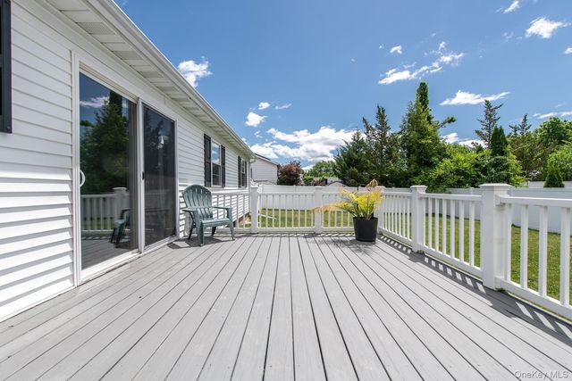15 Genesee Avenue, Lake Katrine, NY 12449