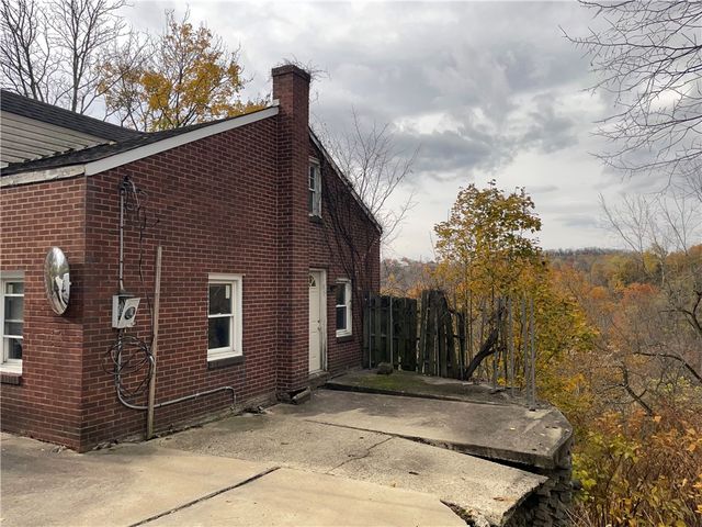 2851 Mount Troy Rd, Reserve, PA 15212