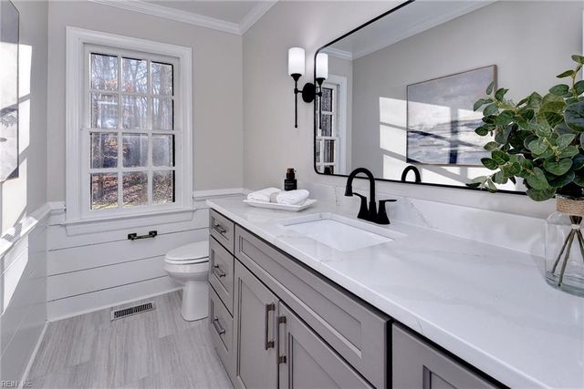 100 Daingerfield RD, Williamsburg, VA 23185