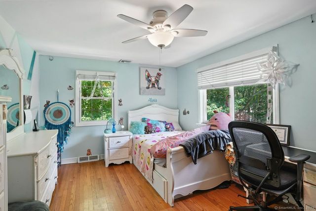 68 Old Dike Road, Trumbull, CT 06611