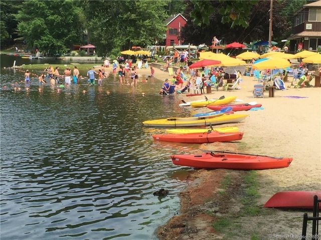 68 Old Dike Road, Trumbull, CT 06611