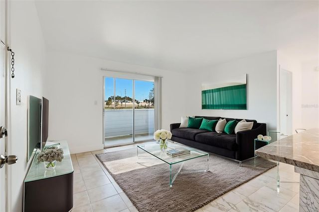 1400 GANDY BOULEVARD N 412, St Petersburg, FL 33702