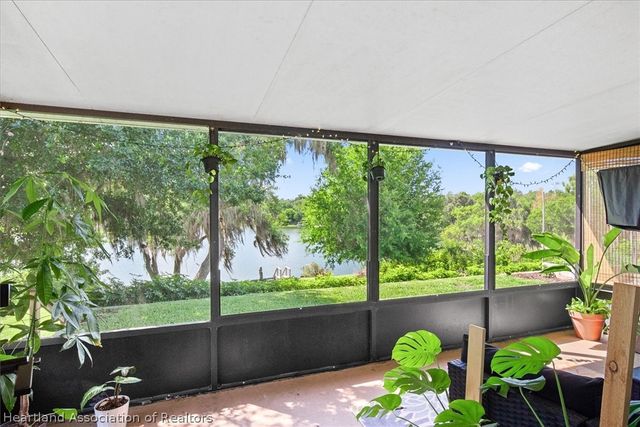 741 Lake Blue Drive, Lake Placid, FL 33852