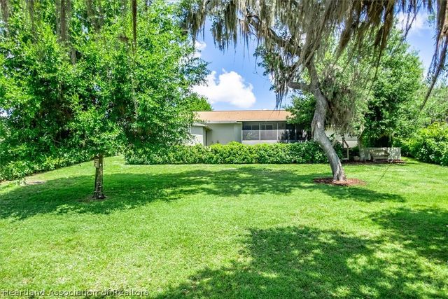 741 Lake Blue Drive, Lake Placid, FL 33852