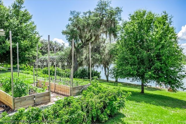 741 Lake Blue Drive, Lake Placid, FL 33852