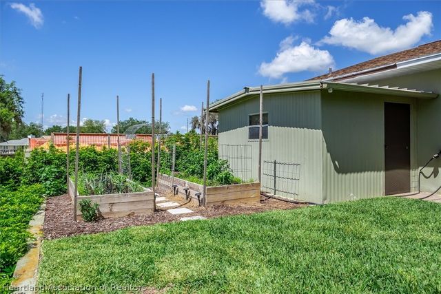741 Lake Blue Drive, Lake Placid, FL 33852