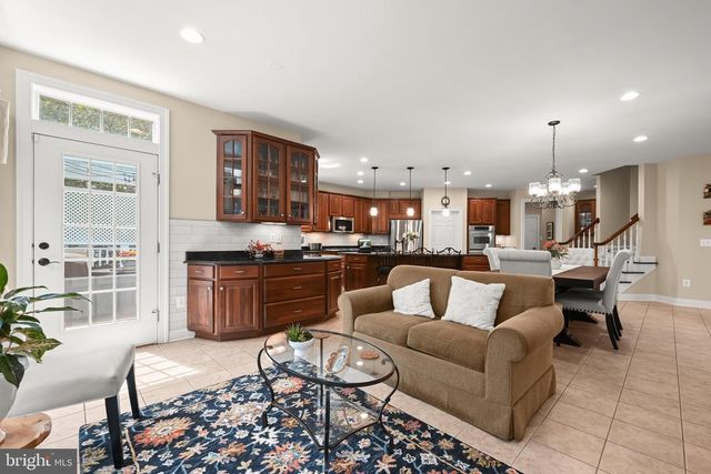1 WAGON SHED LN, Middletown, MD 21769