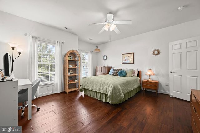 1 WAGON SHED LN, Middletown, MD 21769