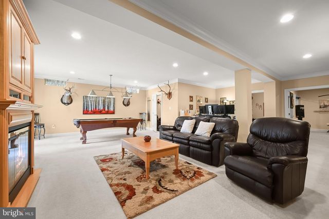 1 WAGON SHED LN, Middletown, MD 21769