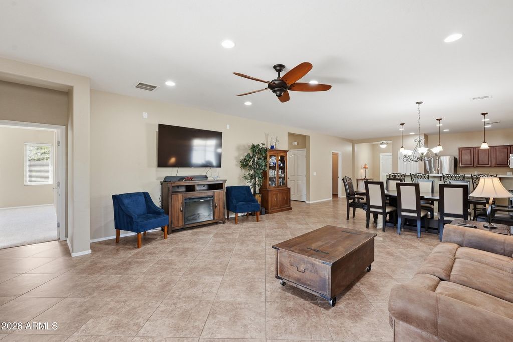 4869 S STONECREEK Boulevard, Gilbert, AZ 85298 — photo 4
