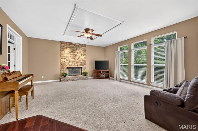 704 Knollshire Way Court, Dardenne Prairie, MO 63368