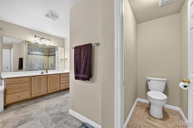 704 Knollshire Way Court, Dardenne Prairie, MO 63368