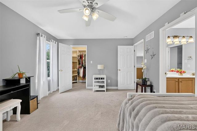 704 Knollshire Way Court, Dardenne Prairie, MO 63368