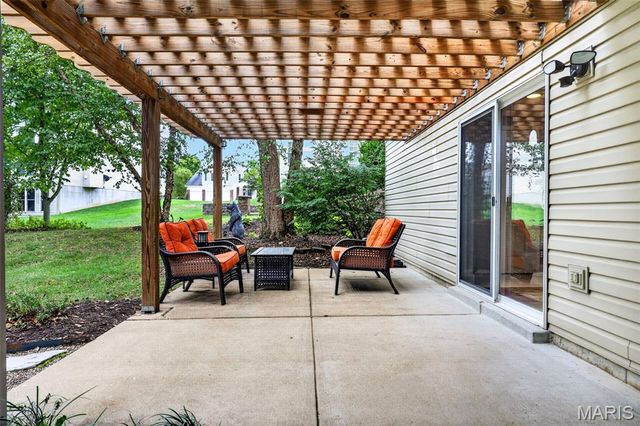 704 Knollshire Way Court, Dardenne Prairie, MO 63368