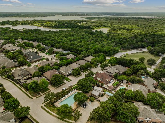 225 Red Bluff Drive, Hickory Creek, TX 75065
