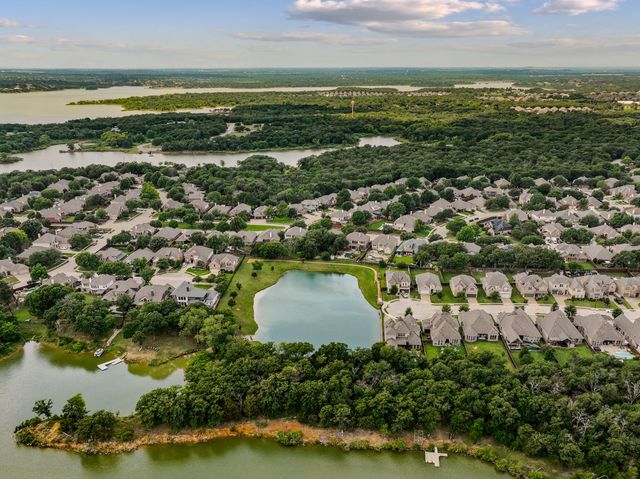 225 Red Bluff Drive, Hickory Creek, TX 75065