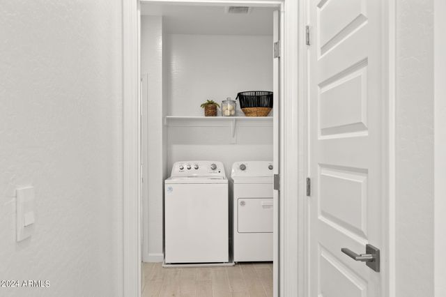 27401 N 69TH Lane, Peoria, AZ 85383