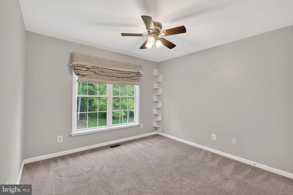 Image 23 of property listing at 1315 HIDDEN BROOK CT, Abingdon, MD 21009