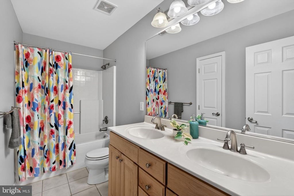 Image 25 of property listing at 1315 HIDDEN BROOK CT, Abingdon, MD 21009